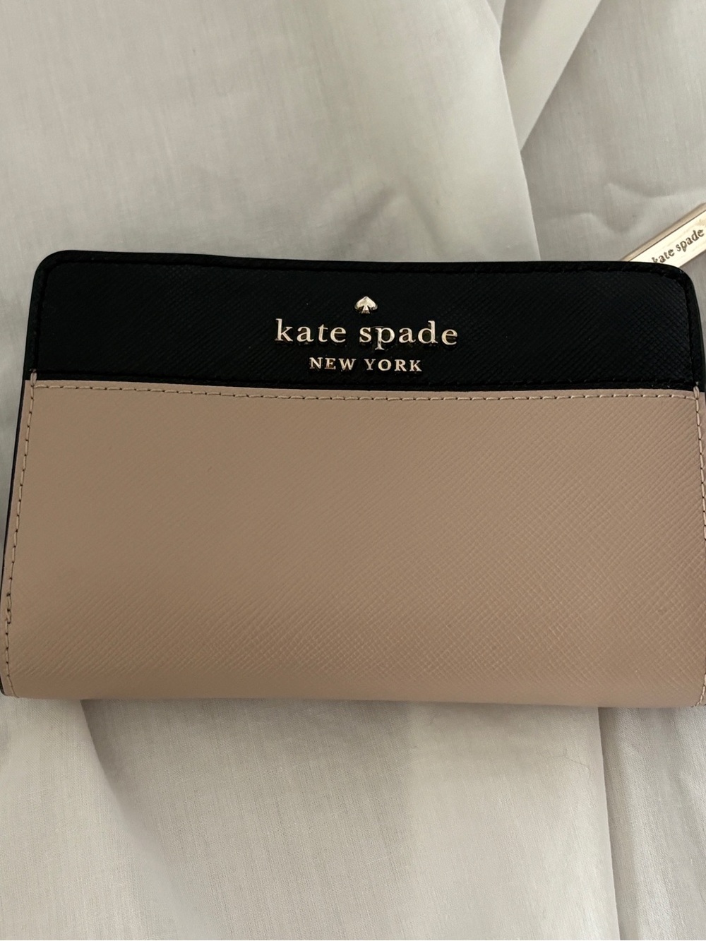 NWT Kate Spade Warm Beige Multi Compact Bifold Wallet